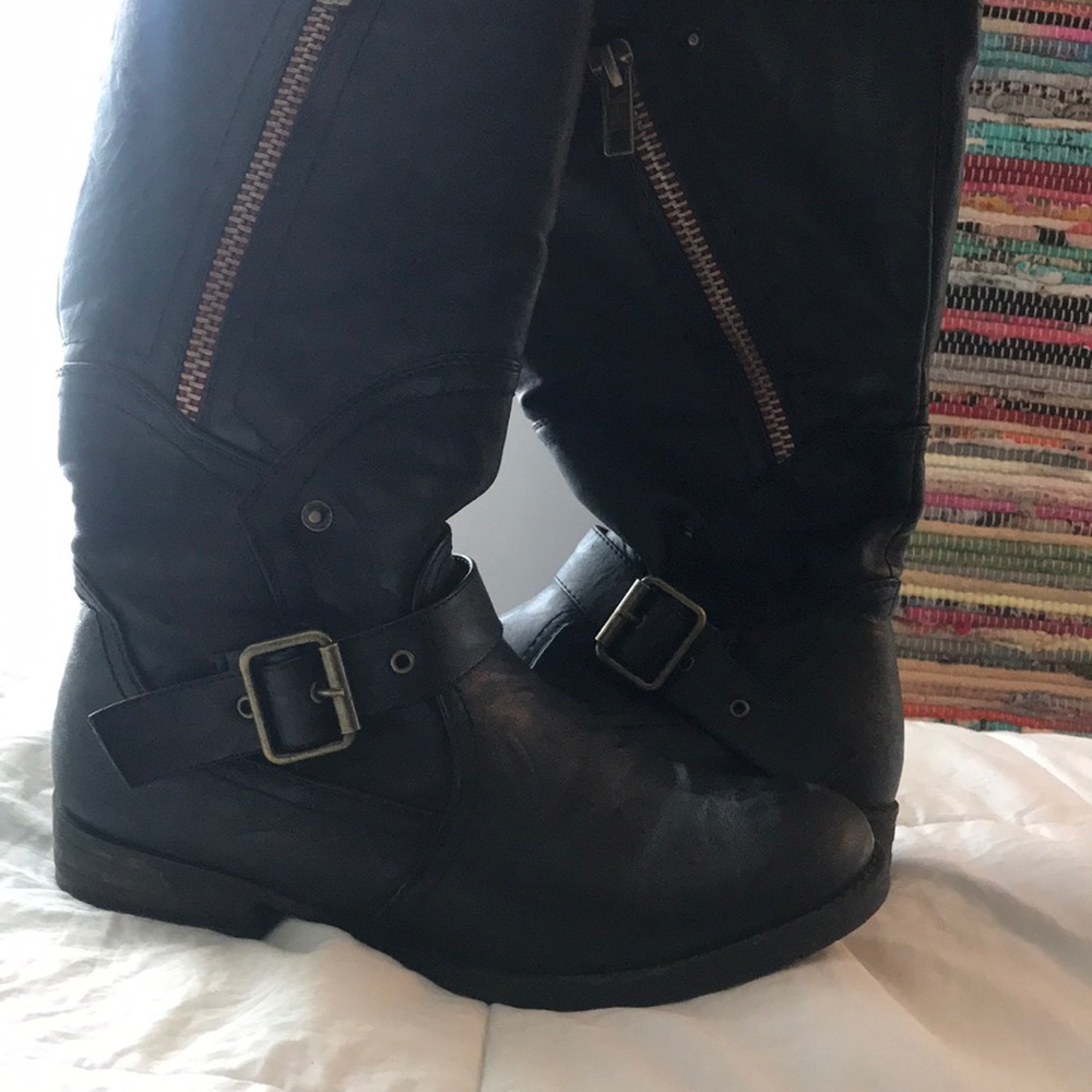 Hardly worn warm high boots